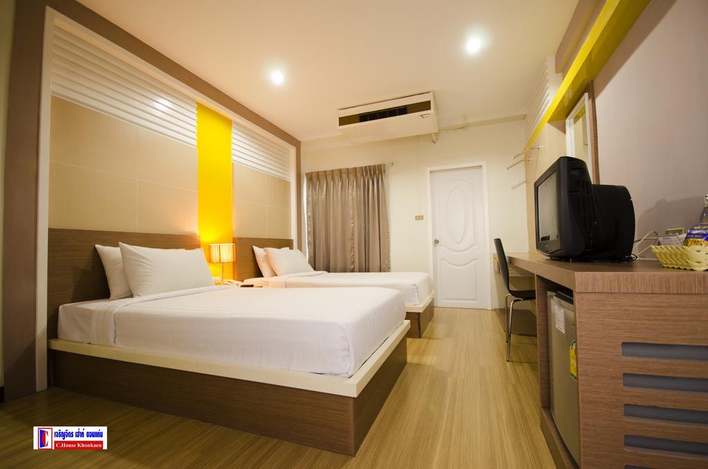 Charoenchit House Hotel 2*