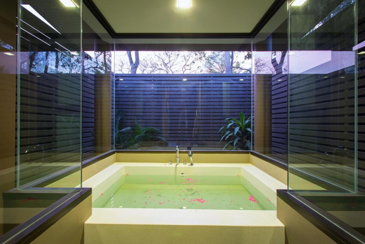 Mountain Creek Golf & Residences Si Khio