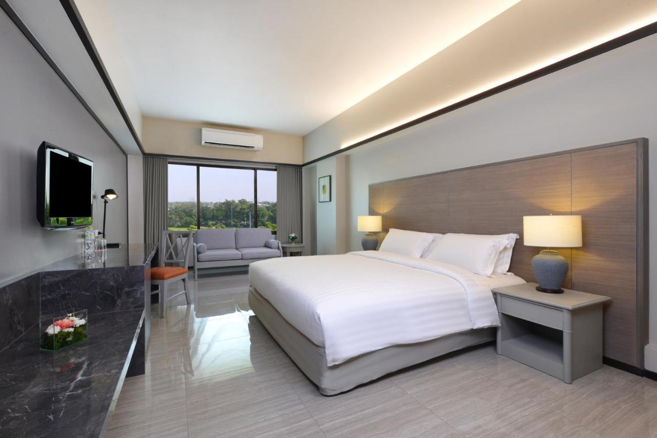 Tinidee Bangkok Golf Club - Sha Certified