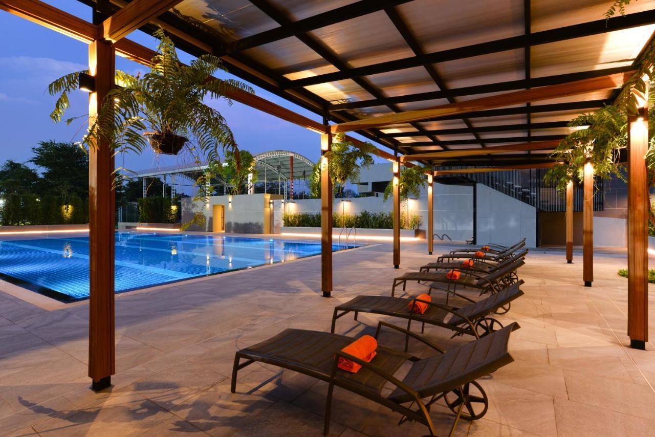 Tinidee Bangkok Golf Club - Sha Certified Resort