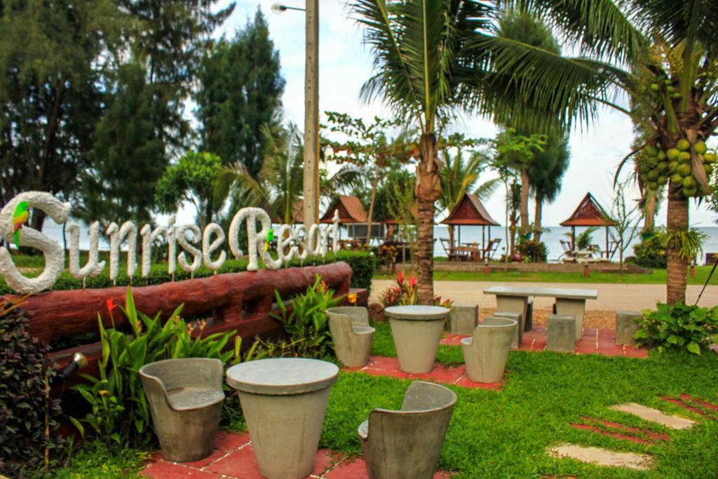 Resort Sunrise Bang Saphan