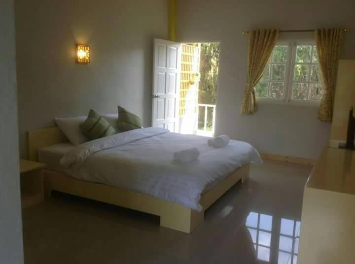 Bamboo House Resort 2*