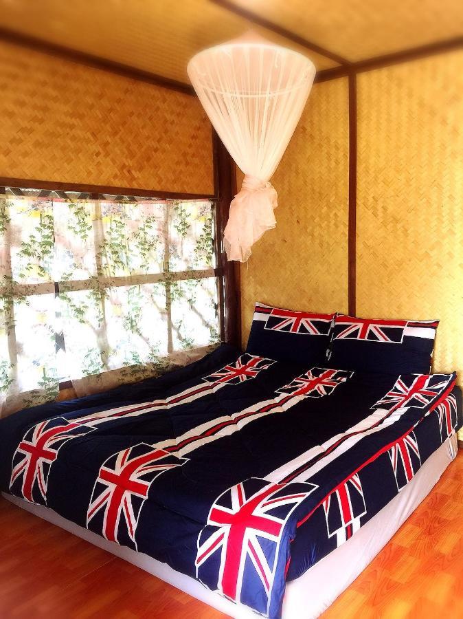 Bamboo House 2*