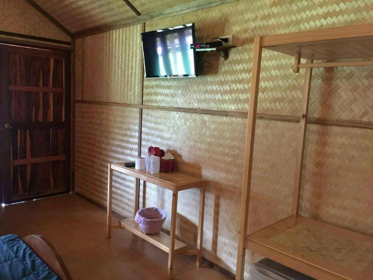 Bamboo House Resort 2*