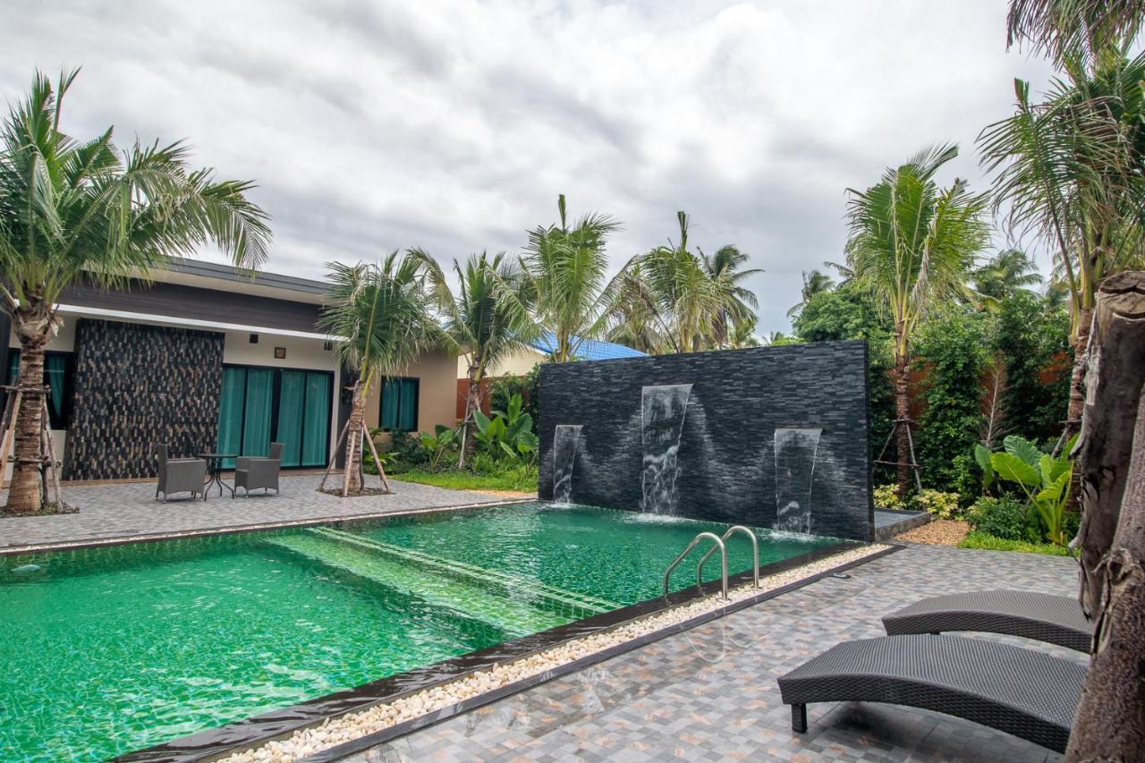 Coco Pina Resort