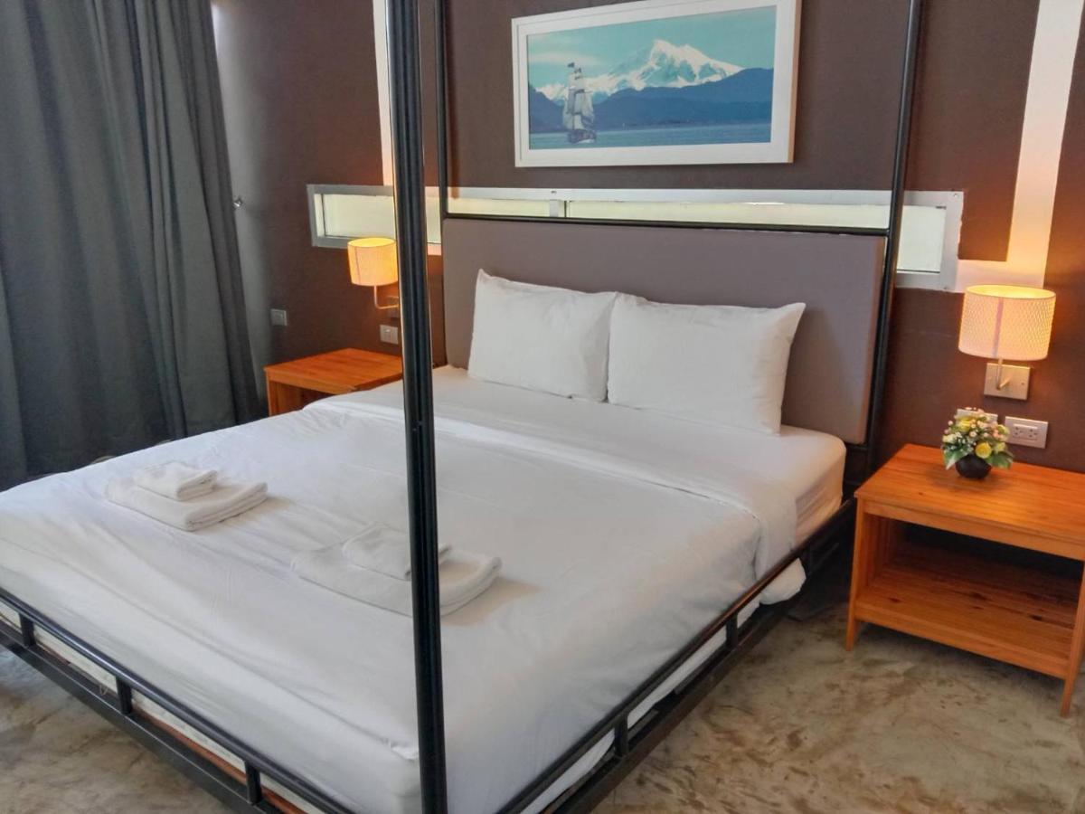 Lg Lemon Grass Resort
