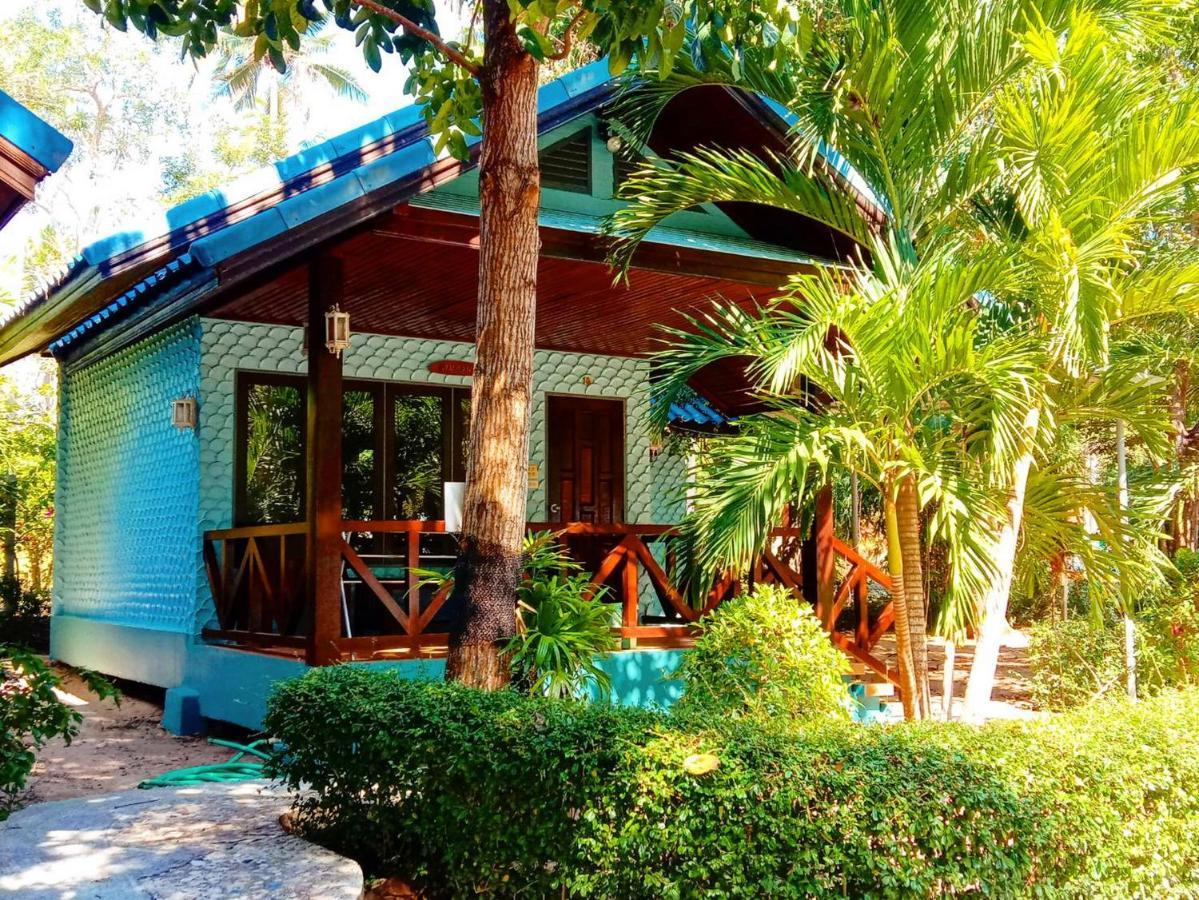 Rocky Point Resort Thap Sakae