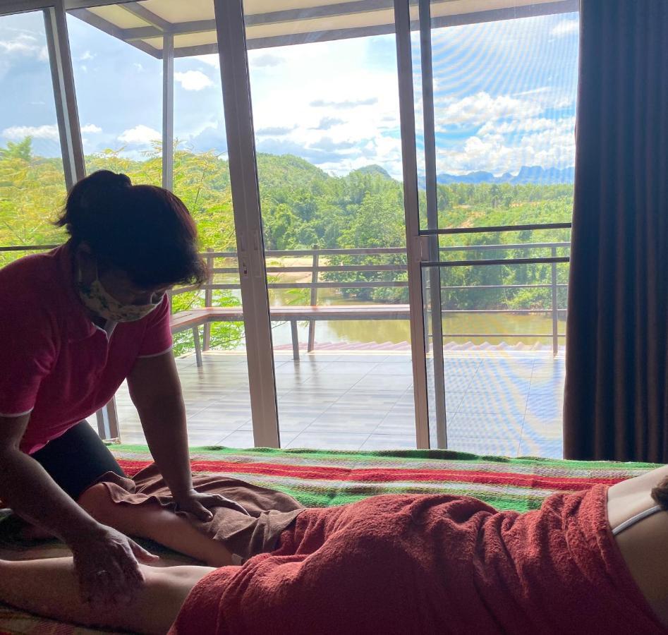 Kwainoy Riverpark Resort