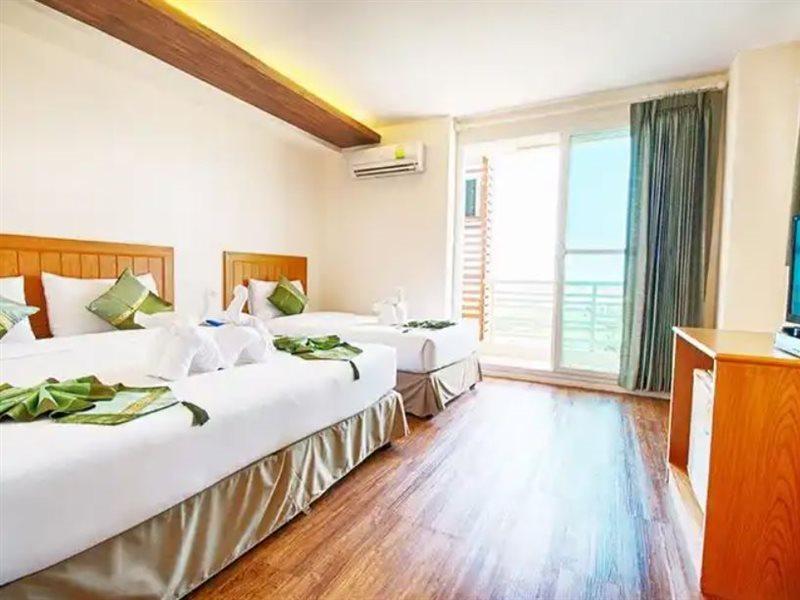 Tm Land Hotel