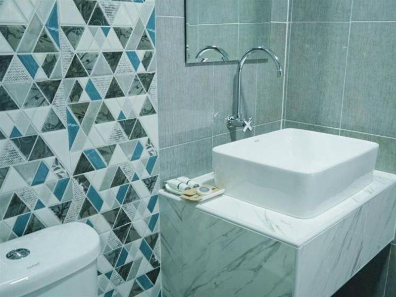 Midtown 3*
