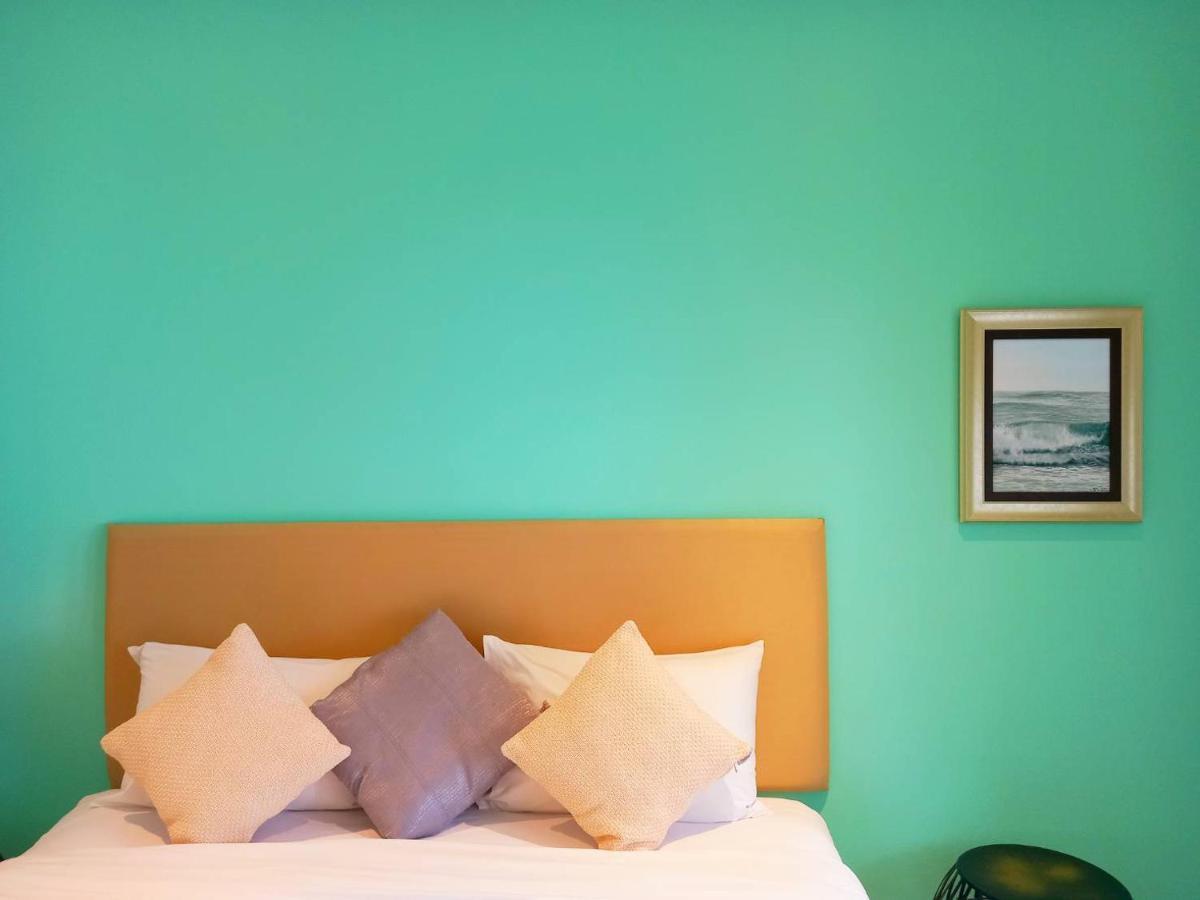 Sanae Hua Hin Resort 4*