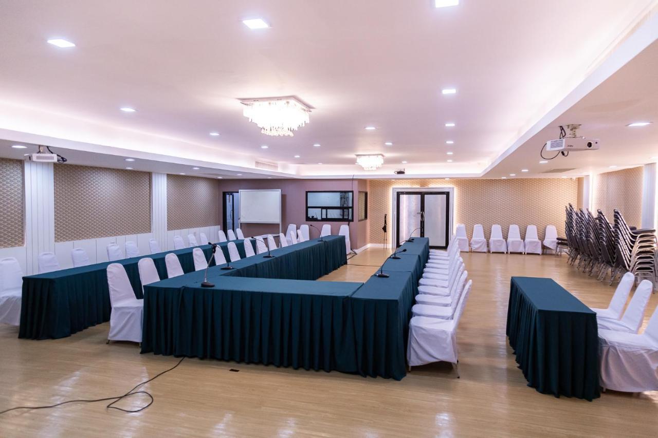 Hotel The One Surat Surat Thani