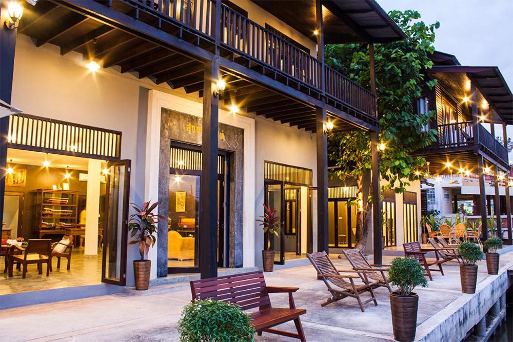 The Bank River House Ayutthaya Ang Thong