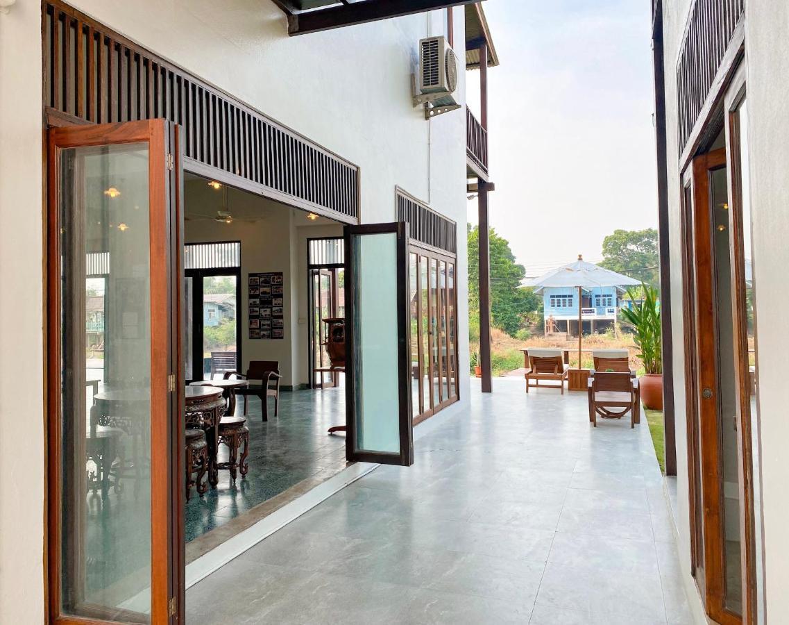 The Bank River House Ayutthaya Resort 3*
