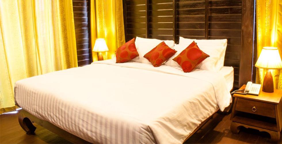The Bank River House Ayutthaya Resort Ang Thong