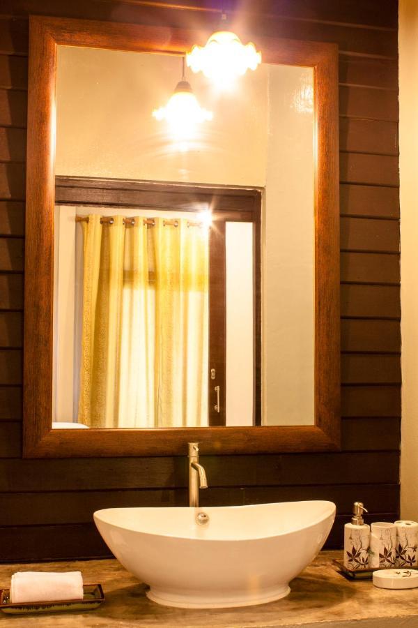 Resort The Bank River House Ayutthaya 3*