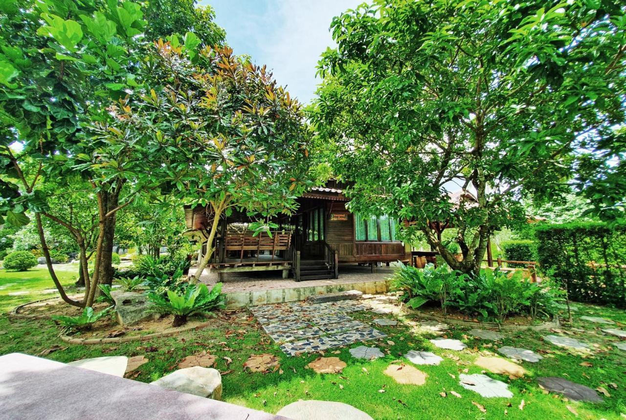 Ban Suansin Resort Phang Nga