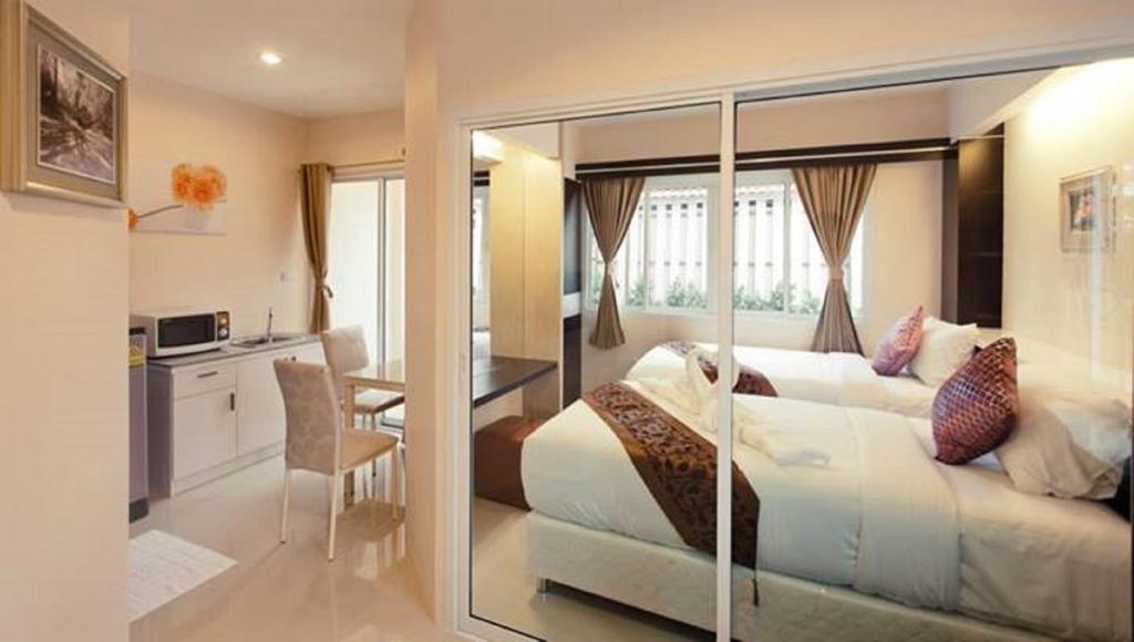 Excella Hotel 3*
