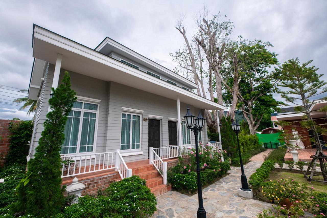Baroque Boutique Resort Ranong