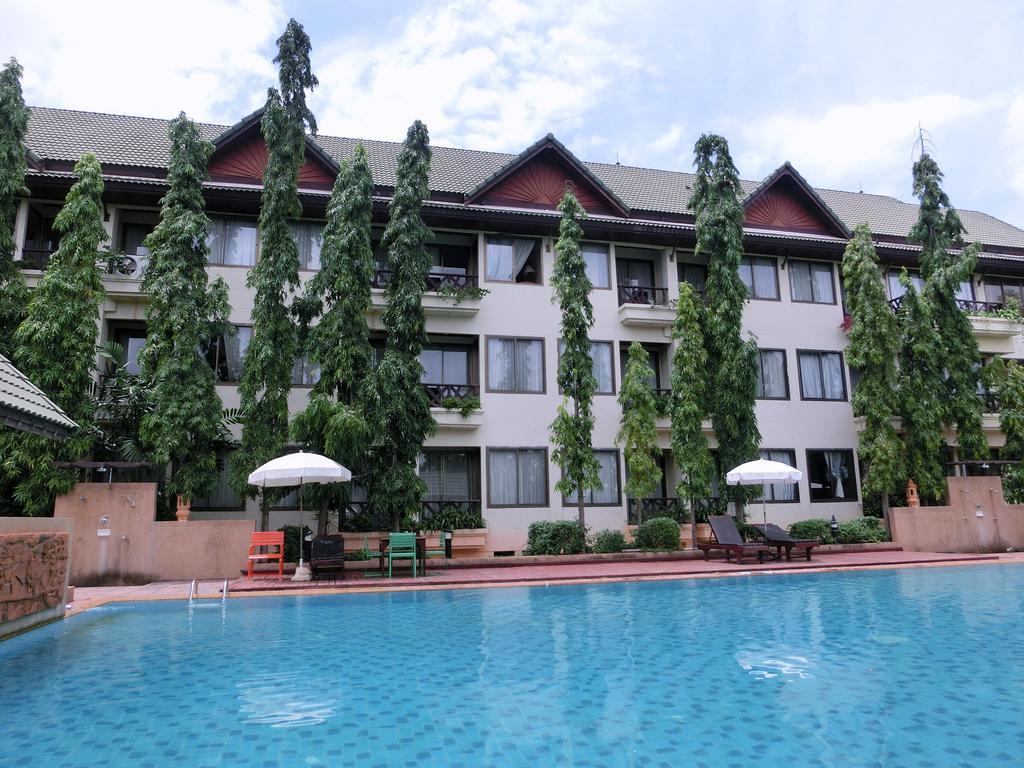 Ubon Buri & Resort 4*
