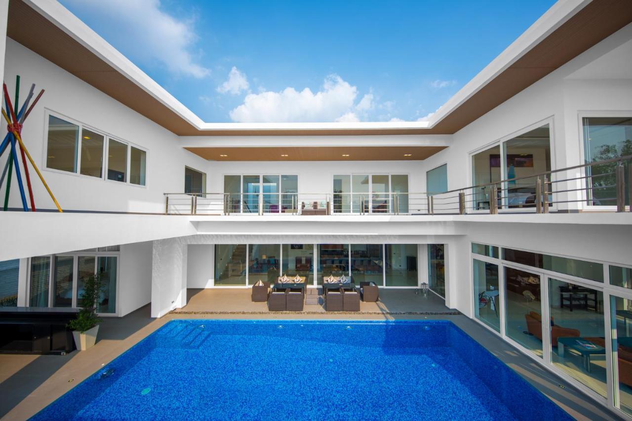 Davinci Pool Pattaya *