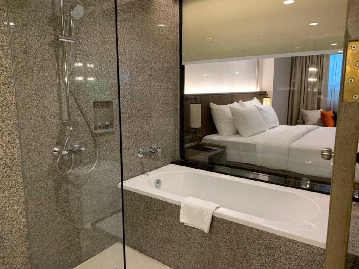 Sima Thani Hotel 4*