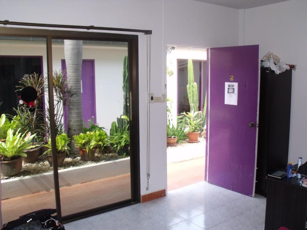 Hostel Dao - Dao Cafe Bang Lamung