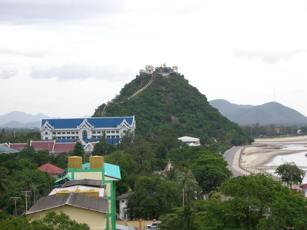 Hadthong Hotel 3*