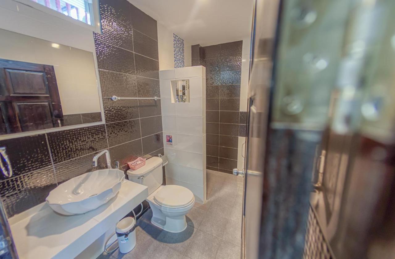 Lanta K Guest house 3*
