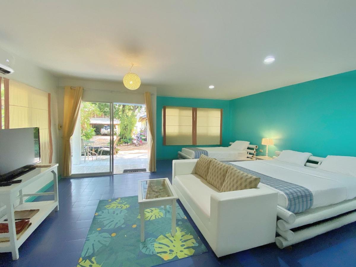Baan Kratom Tong By The Sea Holiday home
