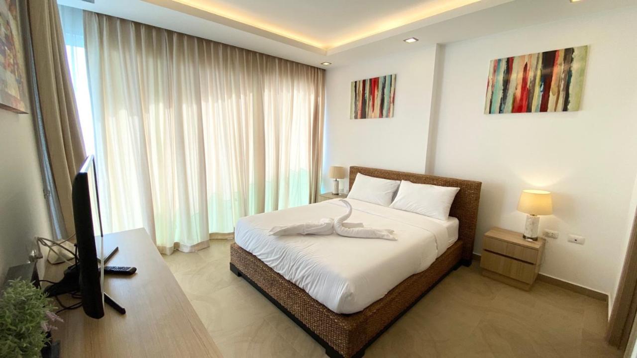 Paradise Ocean View Front In Pattaya Bang Lamung