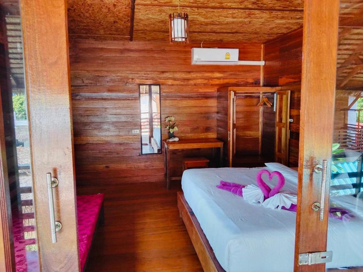 Sea To Moon Bed & Breakfast