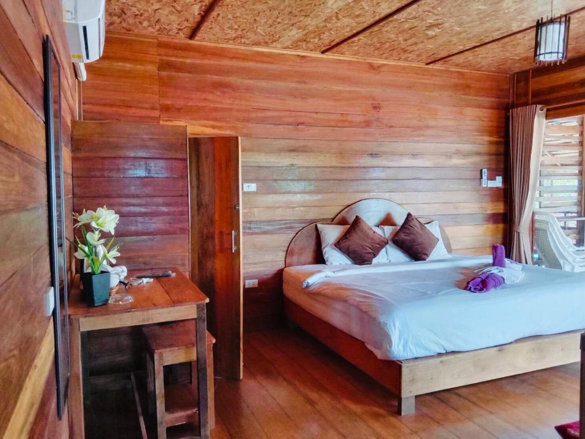 Sea To Moon Bed & Breakfast Koh Lipe