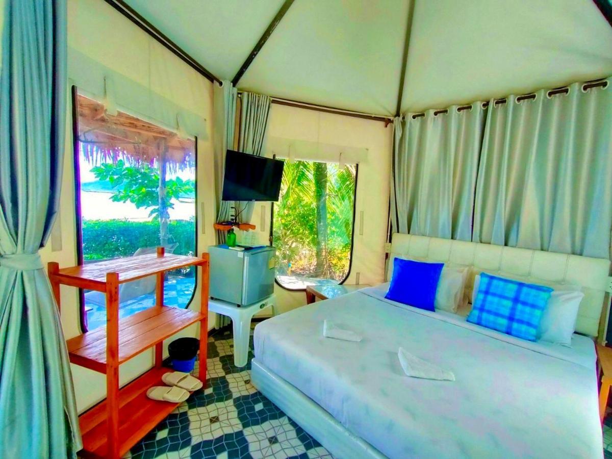 Mook Montra Sea Front * Koh Mook