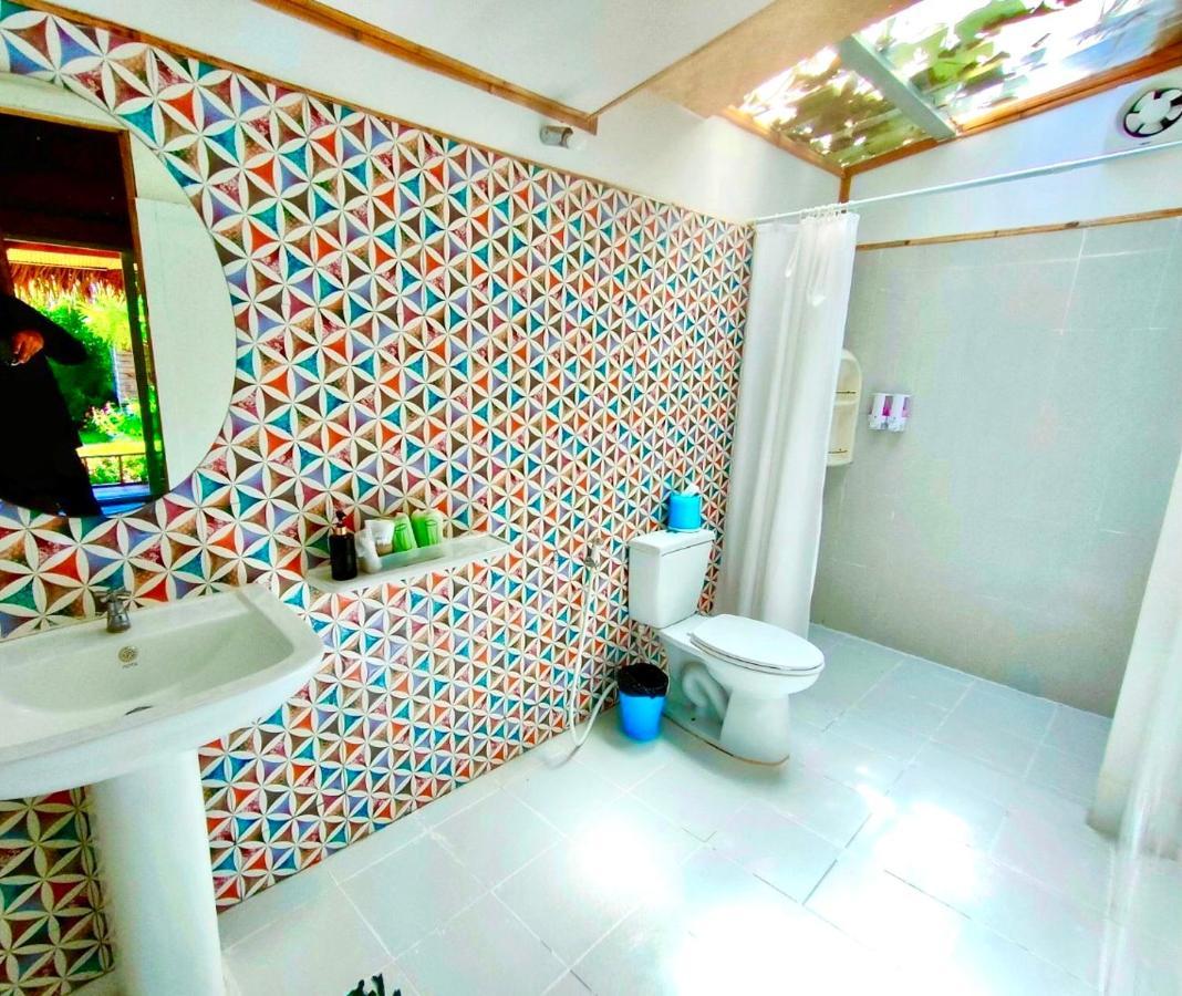 Resort Mook Montra Sea Front *