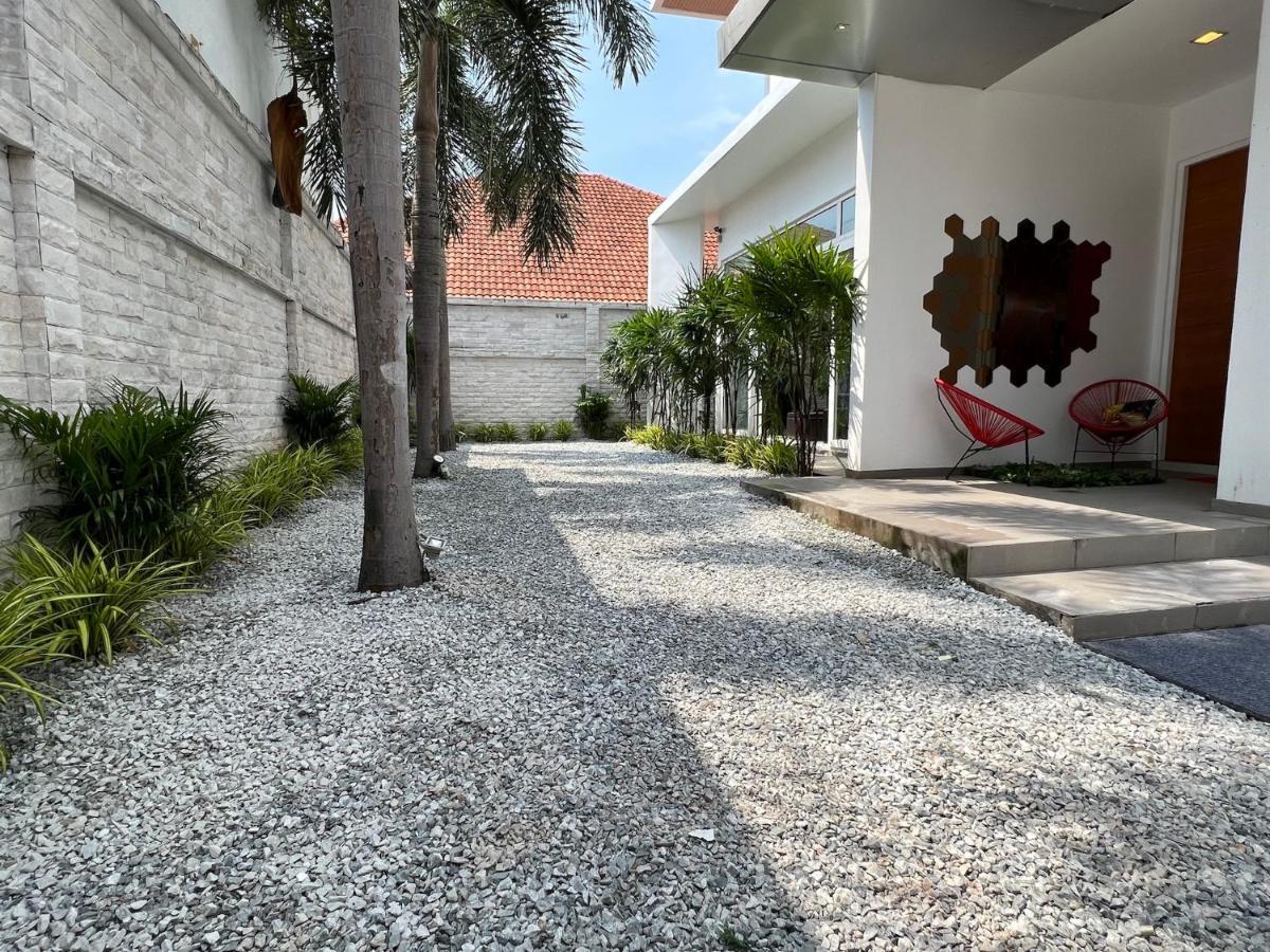 Villa Davinci Pool Pattaya