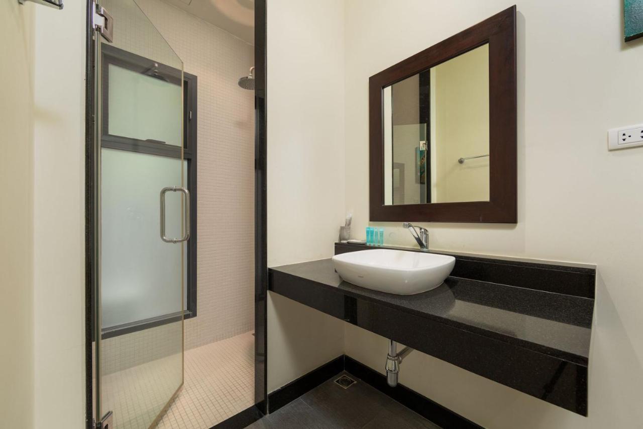 Villa Flores | Private Pool | Saiyuan Estate By Tropiclook | Naiharn *