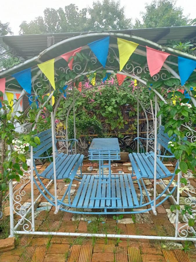 อยู่ดินกินดีฟาร์มสเตย์ Mae Rim