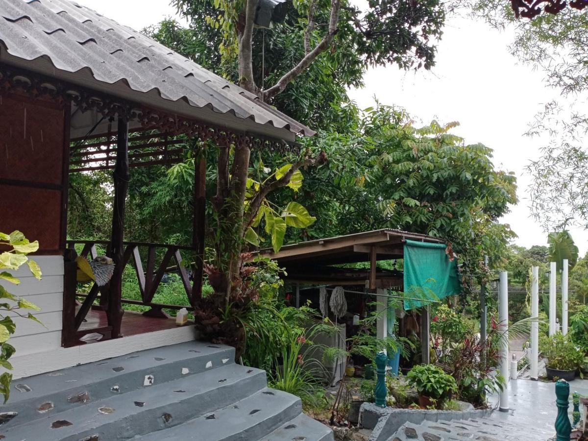 Comon Bungalow Haadchaophao Resort 2*