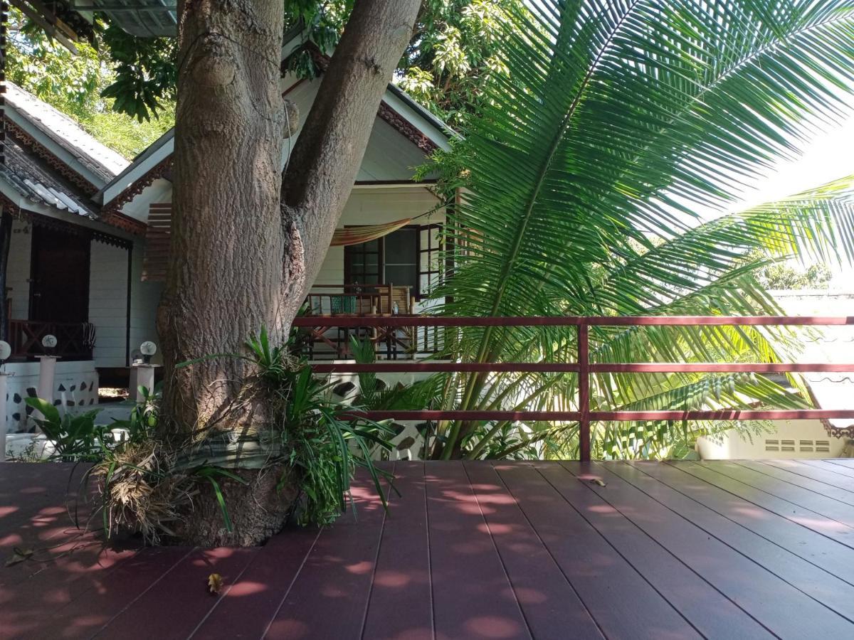 Comon Bungalow Haadchaophao Resort 2*