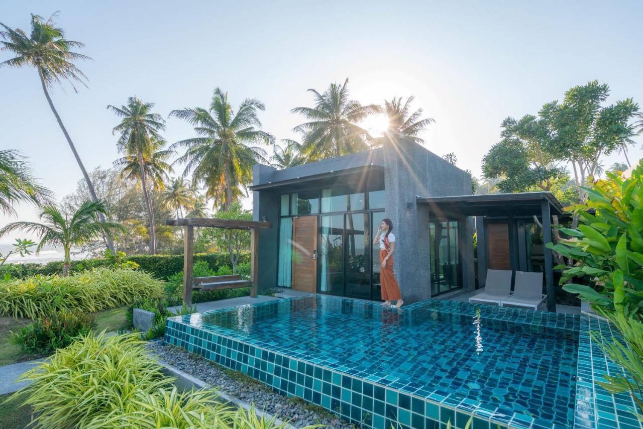 Seanery Beach Resort Bang Saphan