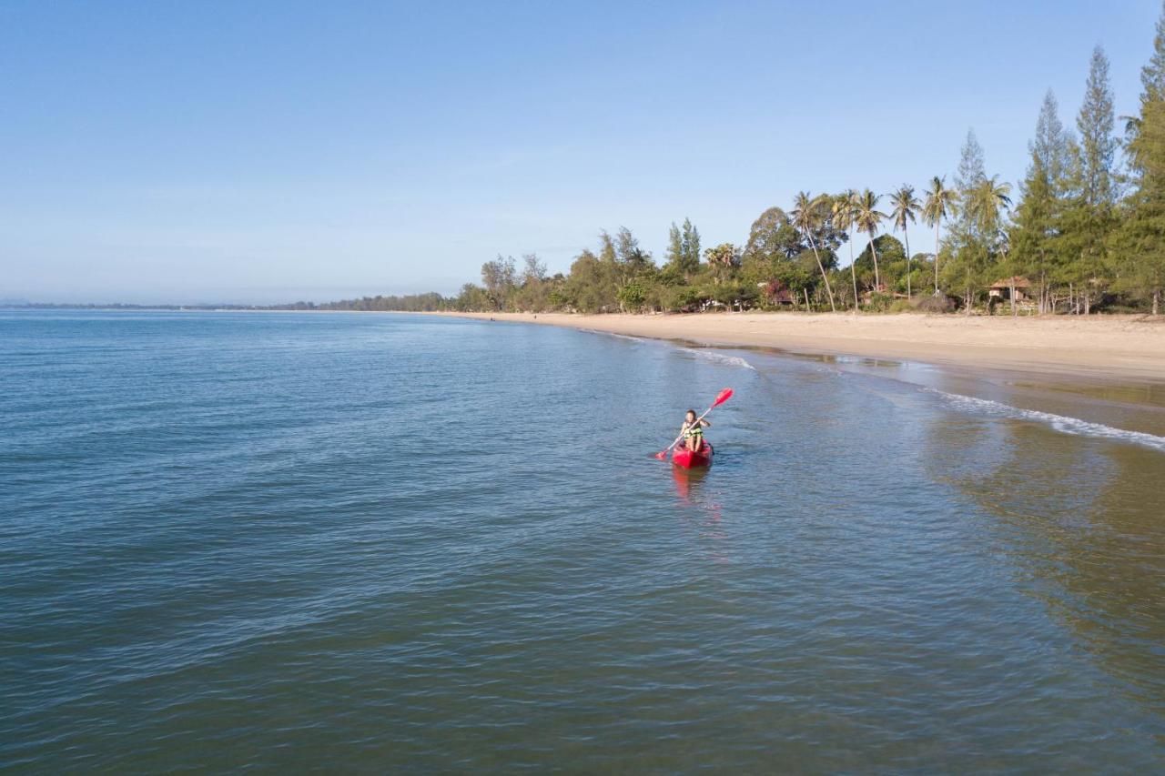 Seanery Beach Bang Saphan