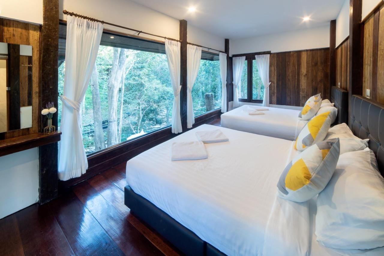 Tawan Riverside Resort *