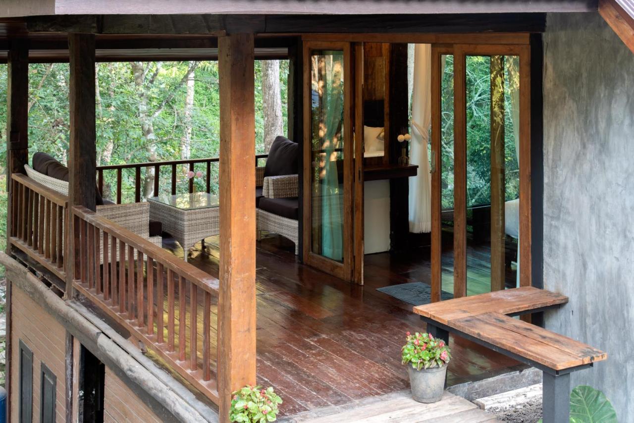 Resort Tawan Riverside