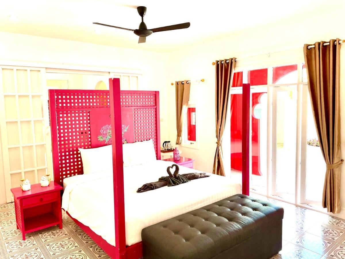 Watercolours Resort 3*