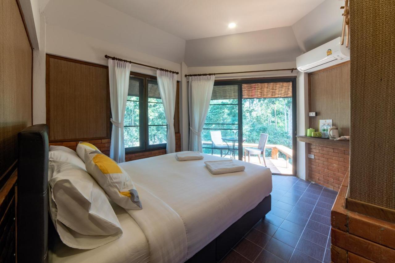 Resort Tawan Riverside *