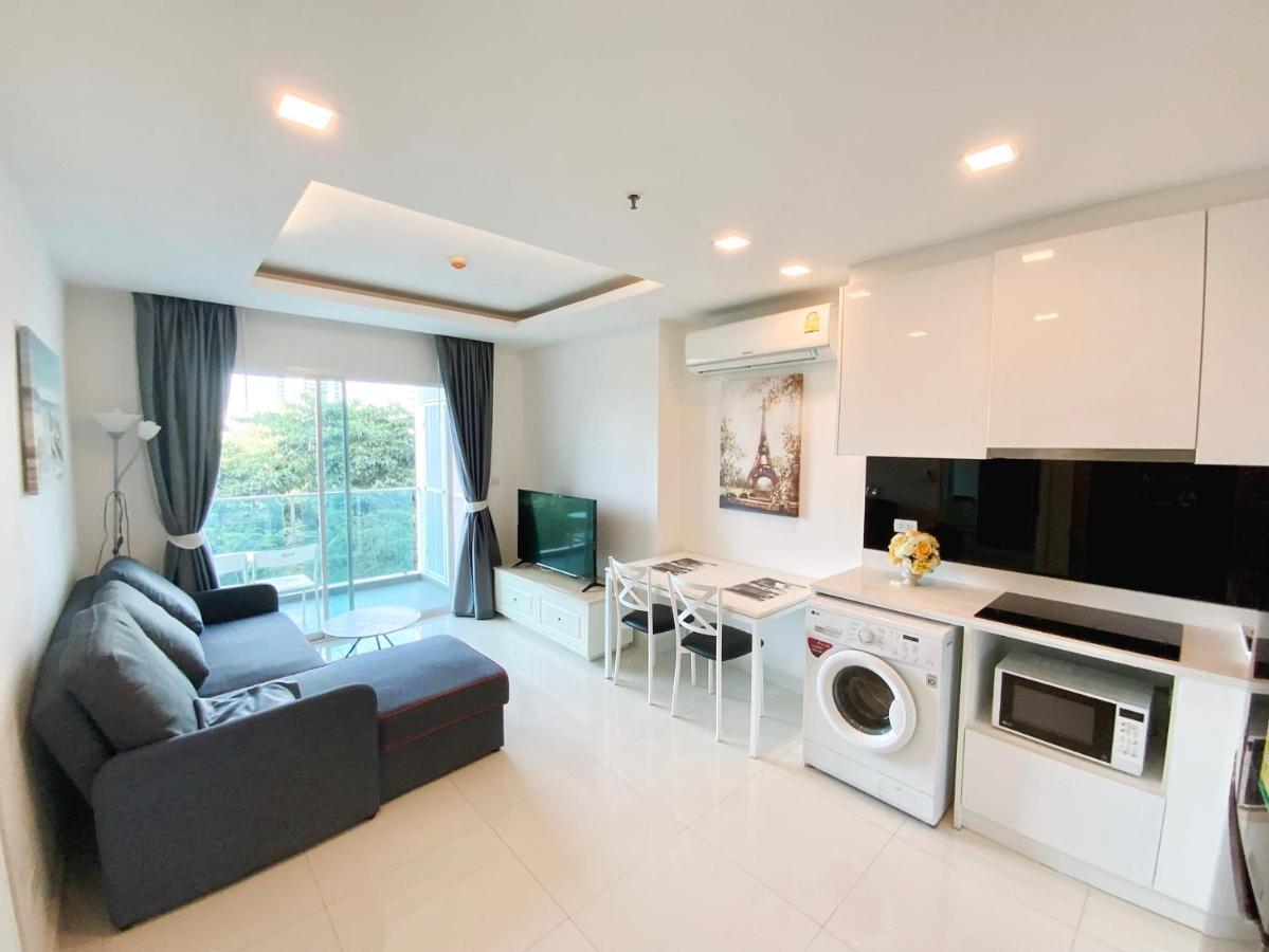 One Tower Seaview 66 Apartment *