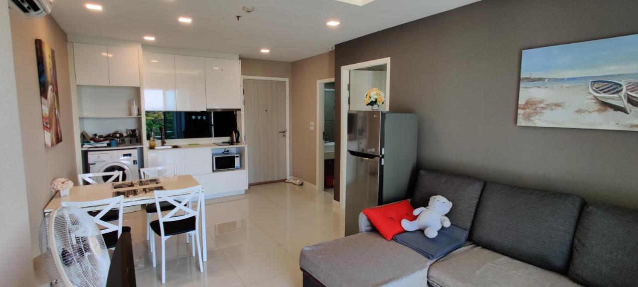 Apartment One Tower Seaview 66