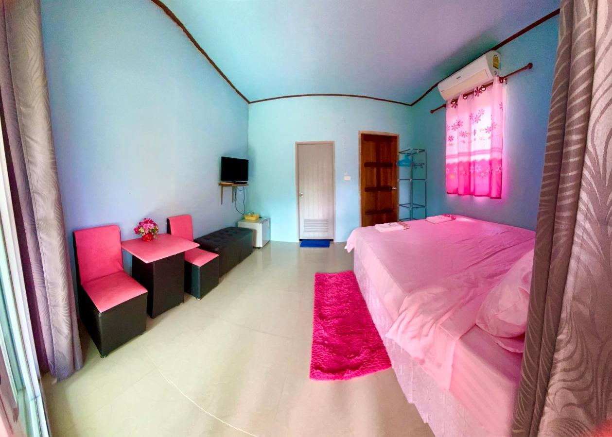 Lee Red House Resort Ban Lak Uan