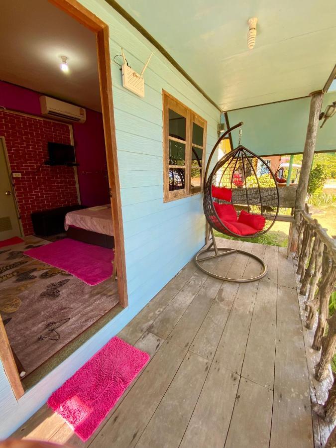 Resort Lee Red House 2*